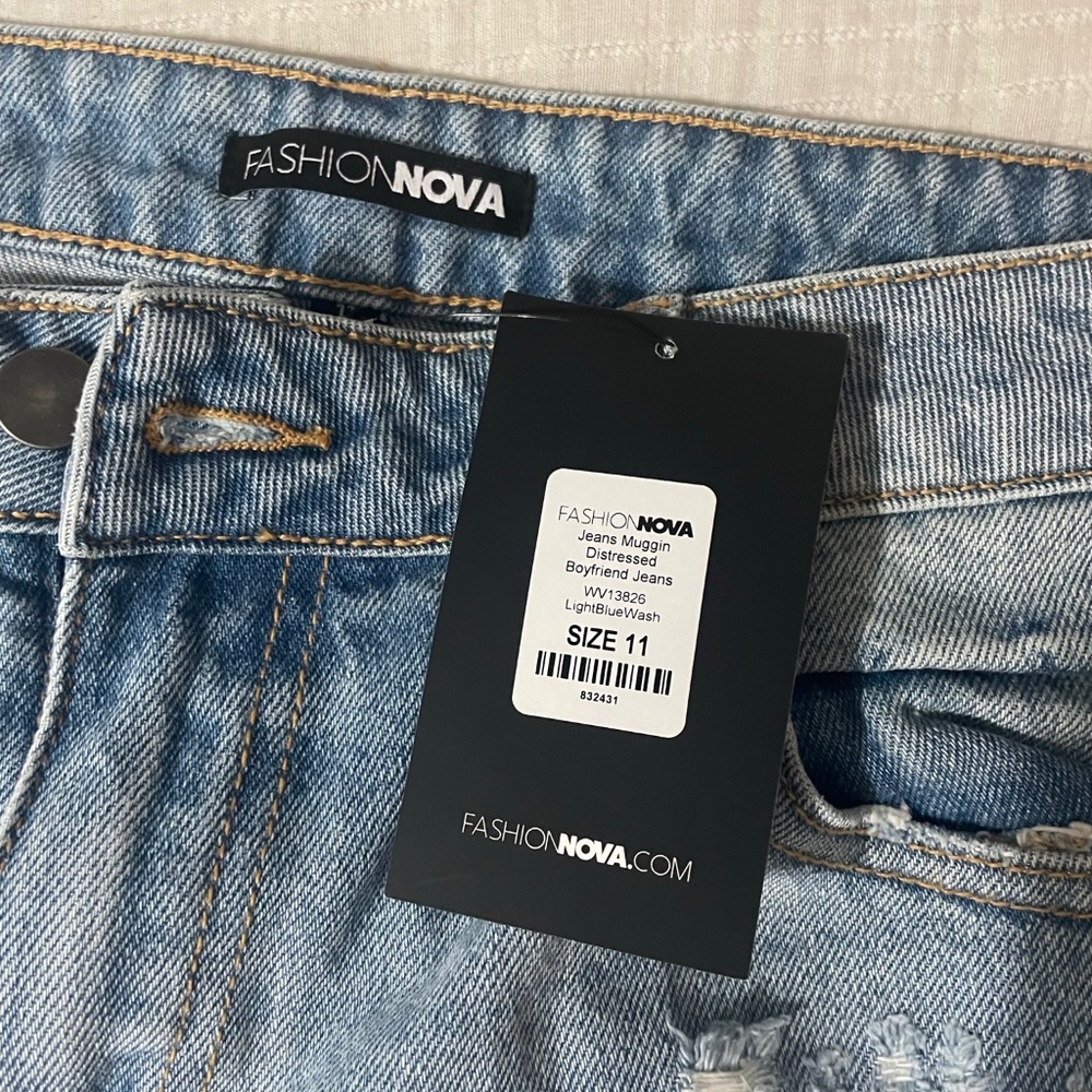 Women’s boyfriend jeans